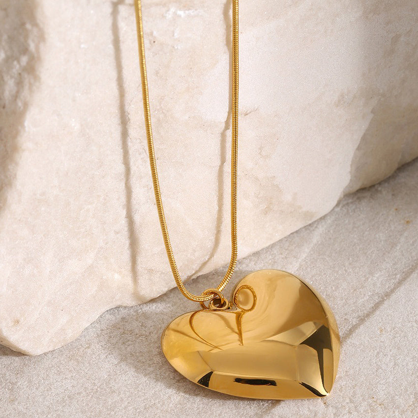 Halskjede Dame 18K gullbelagt - Edel og Elegant Hjerte Anheng