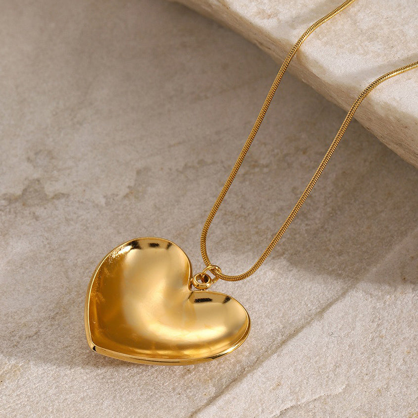 Halskjede Dame 18K gullbelagt - Edel og Elegant Hjerte Anheng