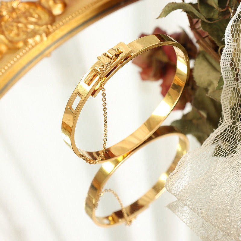 Armbånd Dame 18K Gullbelagt - Kvadrat Hul Dusk Kjede Design Utsøkt