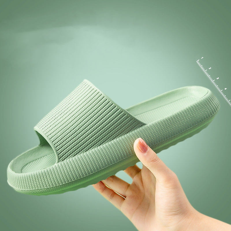 Badesandaler og myke flip flops – komfort og stil for hele familien Grønn