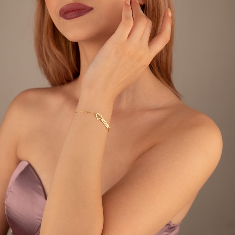 Armbånd Dame - Hult Hjerte Tilpasset Navn Design