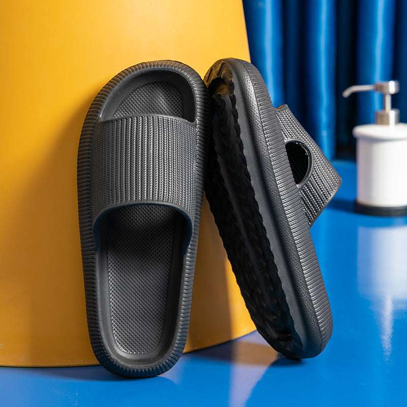 Badesandaler og myke flip flops – komfort og stil for hele familien Svart