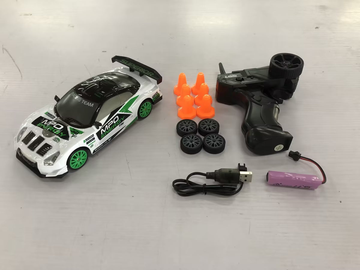 2,4G Drift Rc Bil 4WD RC Drift Bil Leke Fjernkontroll GTR Modell AE86 Kjøretøy Bil RC Racing Bil Leke For Barn Julegaver - Trendyglobal 