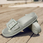 Behagelige slippers og flip-flop med spenne for kvinner - Trendyglobal 