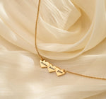 Personalisert Hjerteformet Navnehalskjede - Sammenflettet Design