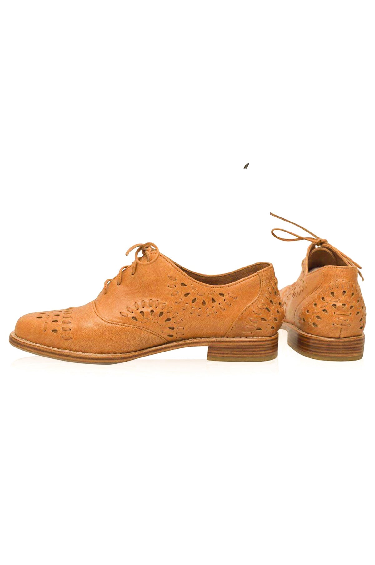 Heartbreak Leather Oxfords (Sz. 5, 9.5 &12) - Trendyglobal 