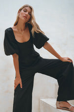 Heaven Bay Jumpsuit i lin - Håndlaget - Trendyglobal 