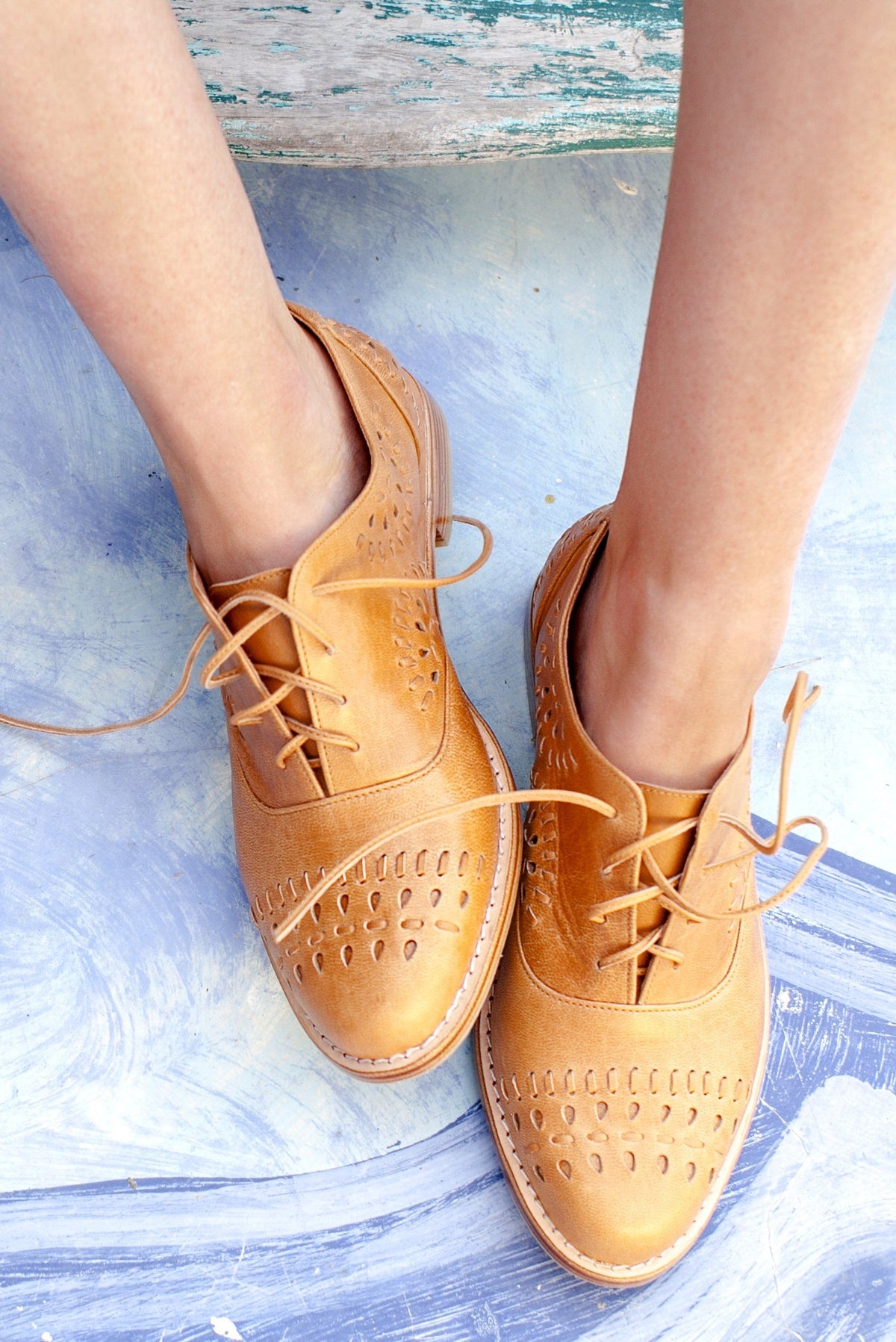 Heartbreak Leather Oxfords (Sz. 5, 9.5 &12) - Trendyglobal 