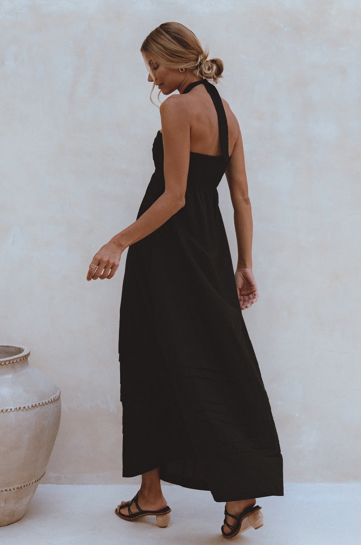 Penelope Halter Linen Maxi Dress - Trendyglobal 