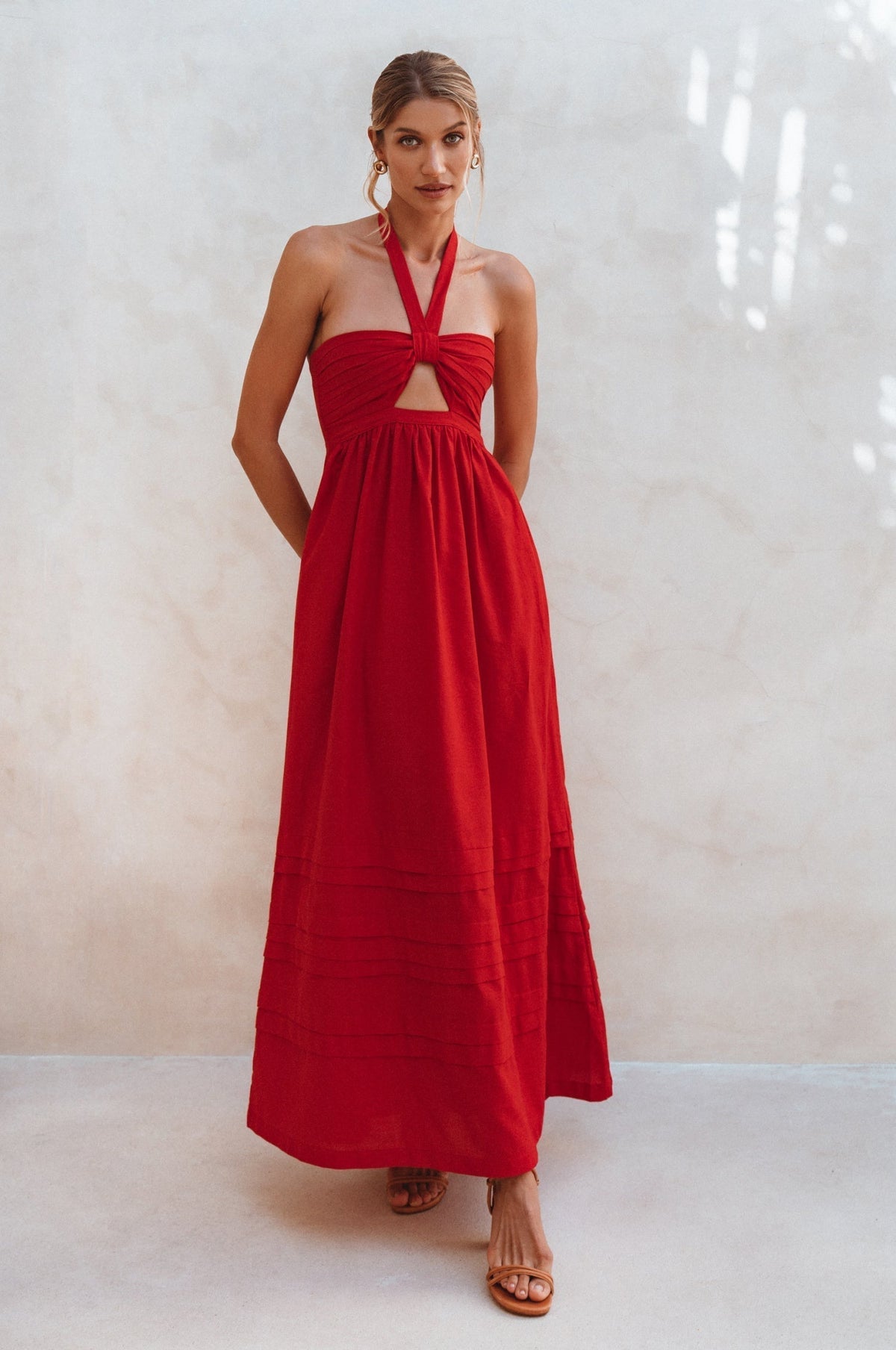 Penelope Halter Linen Maxi Dress - Trendyglobal 