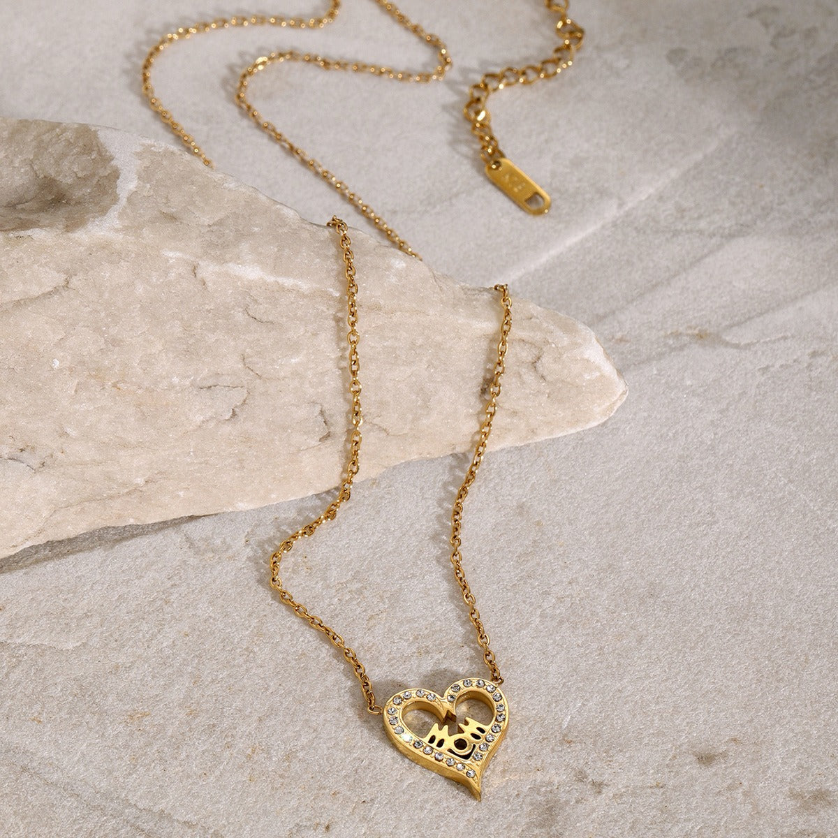 18K Gullbelagt Hult Hjerte MOM Halskjede med Diamanter