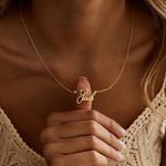 Personalisert Kursiv Navnehalskjede med Fødselsstein