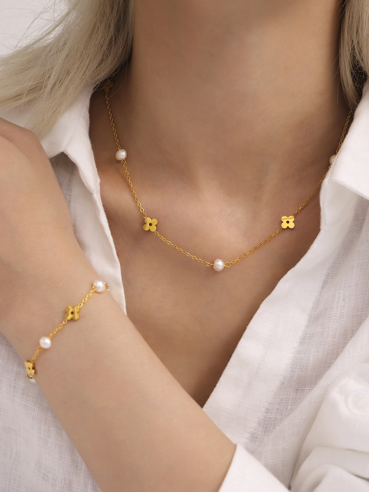 Smykkesett Dame 18K Gullbelagt - Perle Hul Blomst Armbånd Halskjede