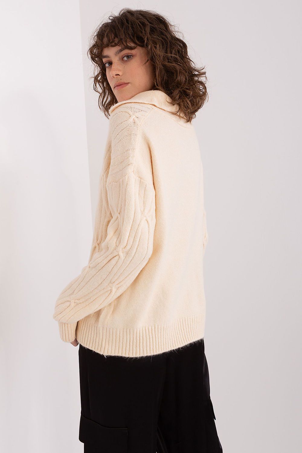 Jumper model 188276 AT - Trendyglobal 