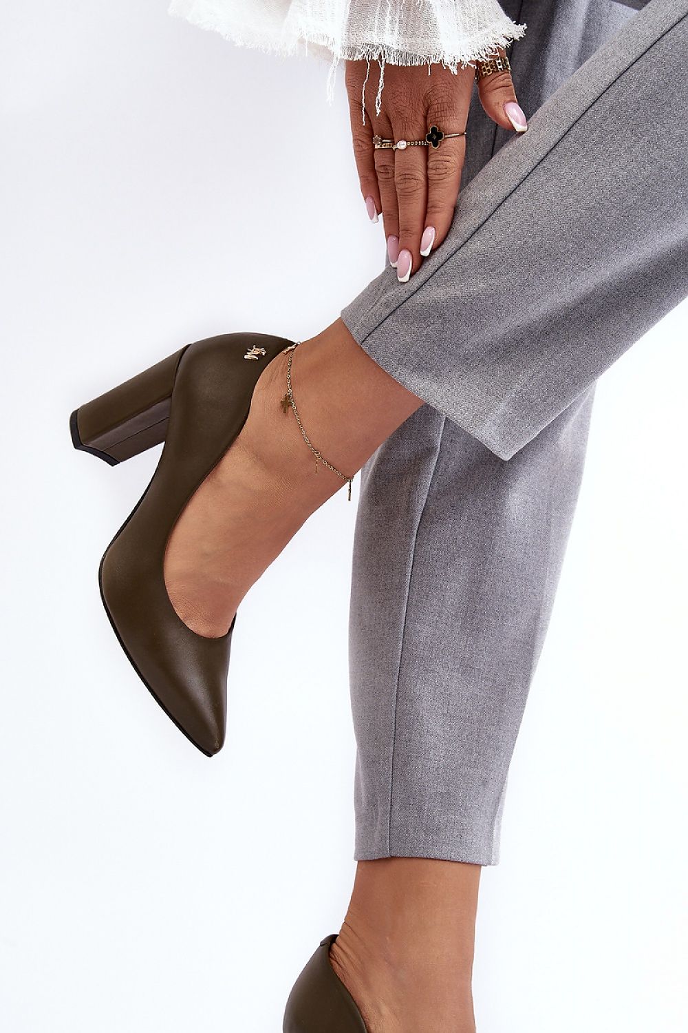 Block heel pumps model 188526 Step in style - Trendyglobal 