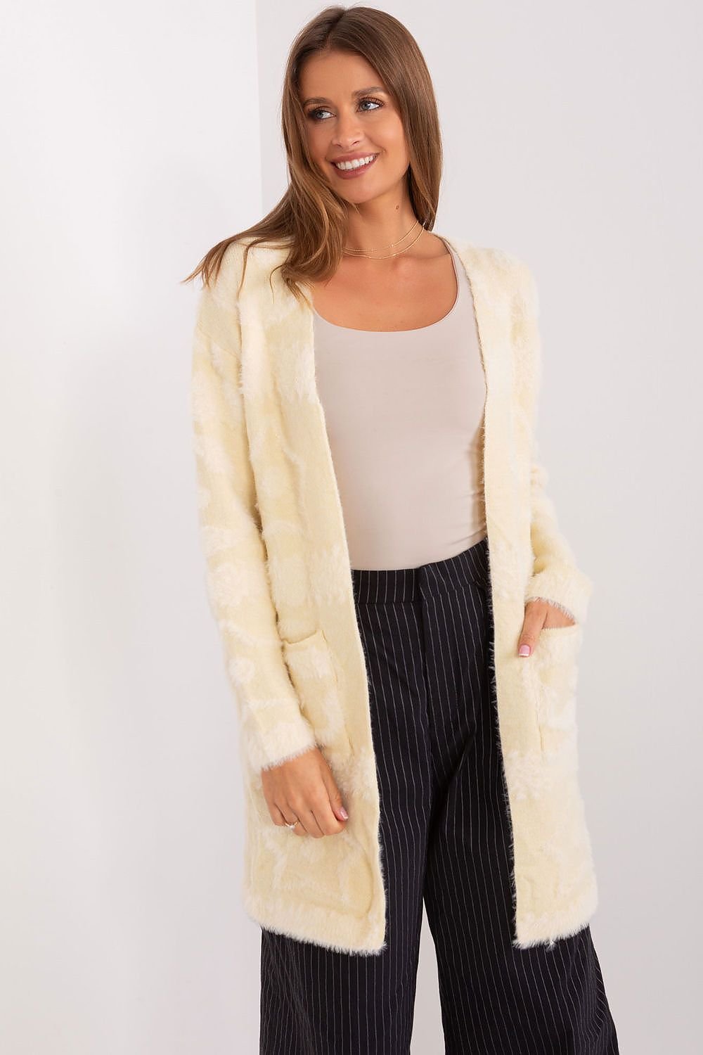 Cardigan model 189218 AT - Trendyglobal 