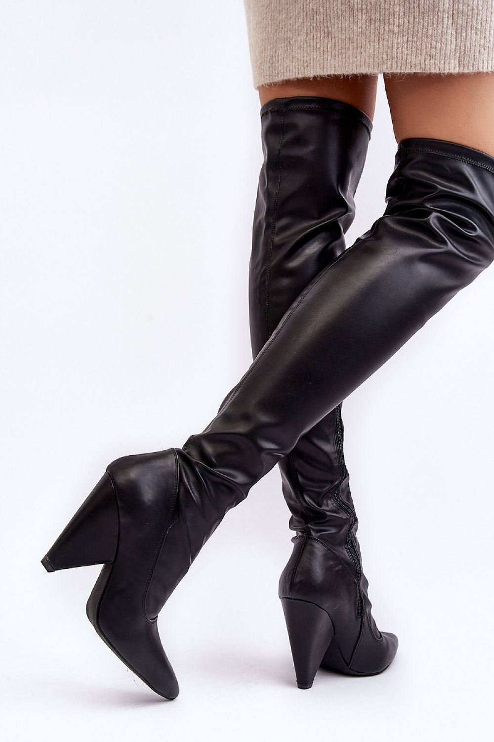 Musketeer boots model 189742 Step in style - Trendyglobal 