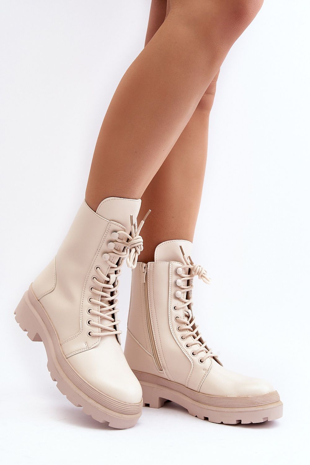 Bootie model 190521 Step in style - Trendyglobal 