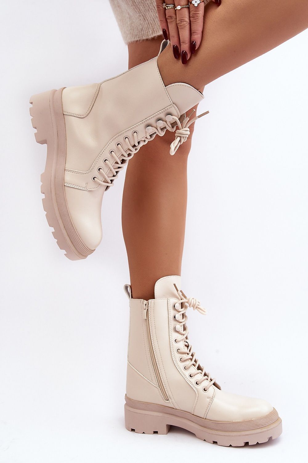 Bootie model 190521 Step in style - Trendyglobal 