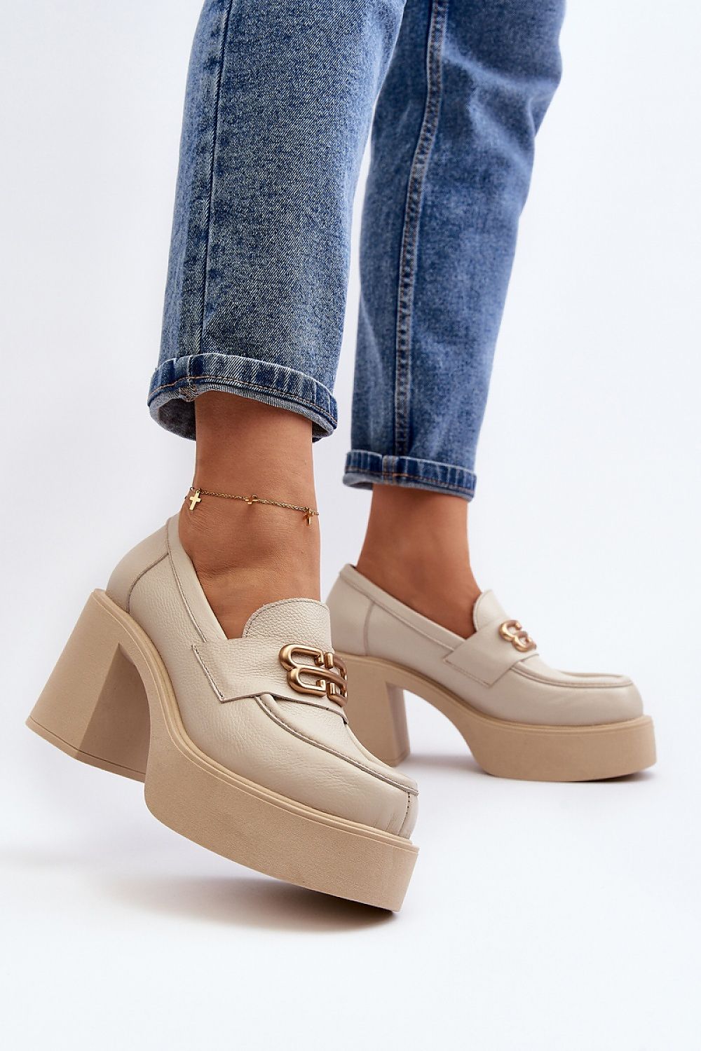 Heeled low shoes model 193930 Step in style - Trendyglobal 