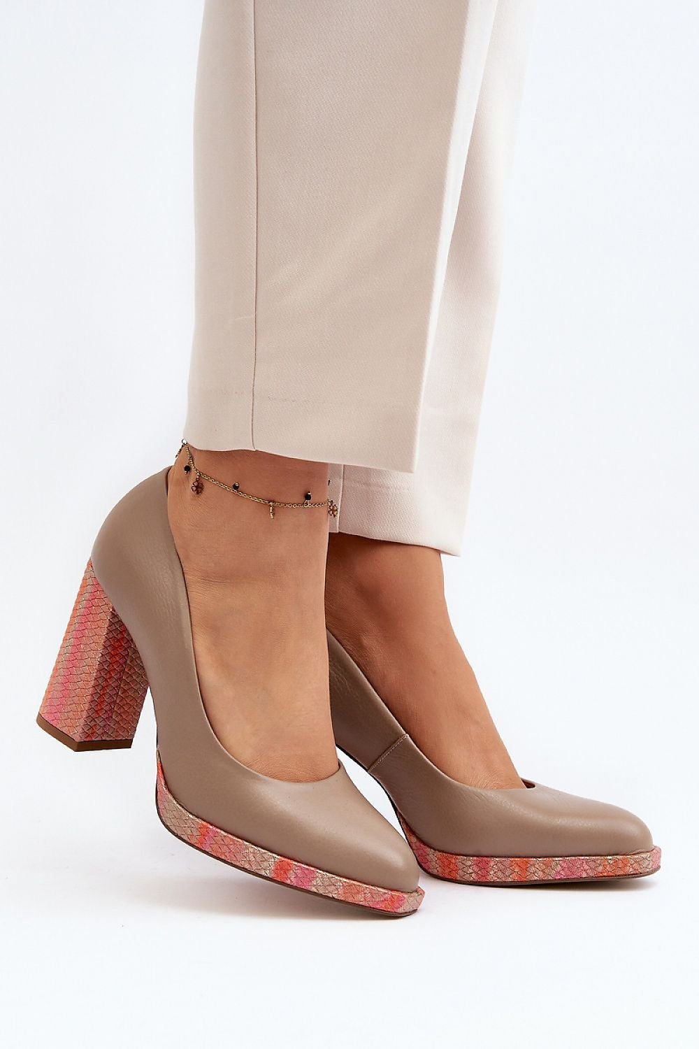 Block heel pumps model 192298 Step in style - Trendyglobal 