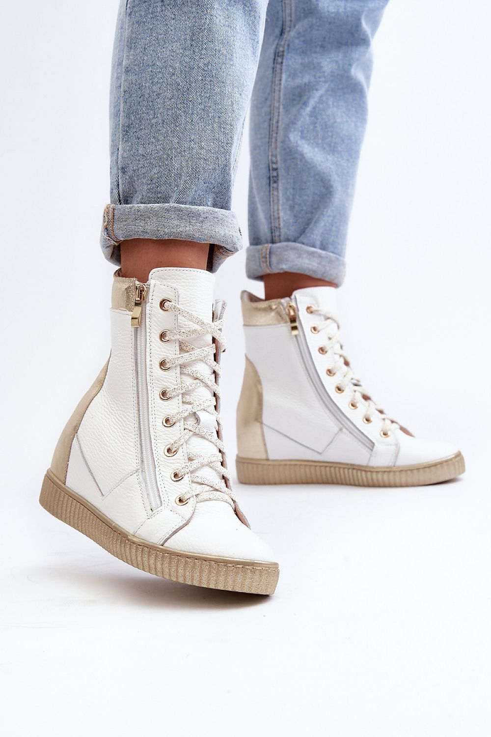 Wedge heel sneakers model 192302 Step in style - Trendyglobal 