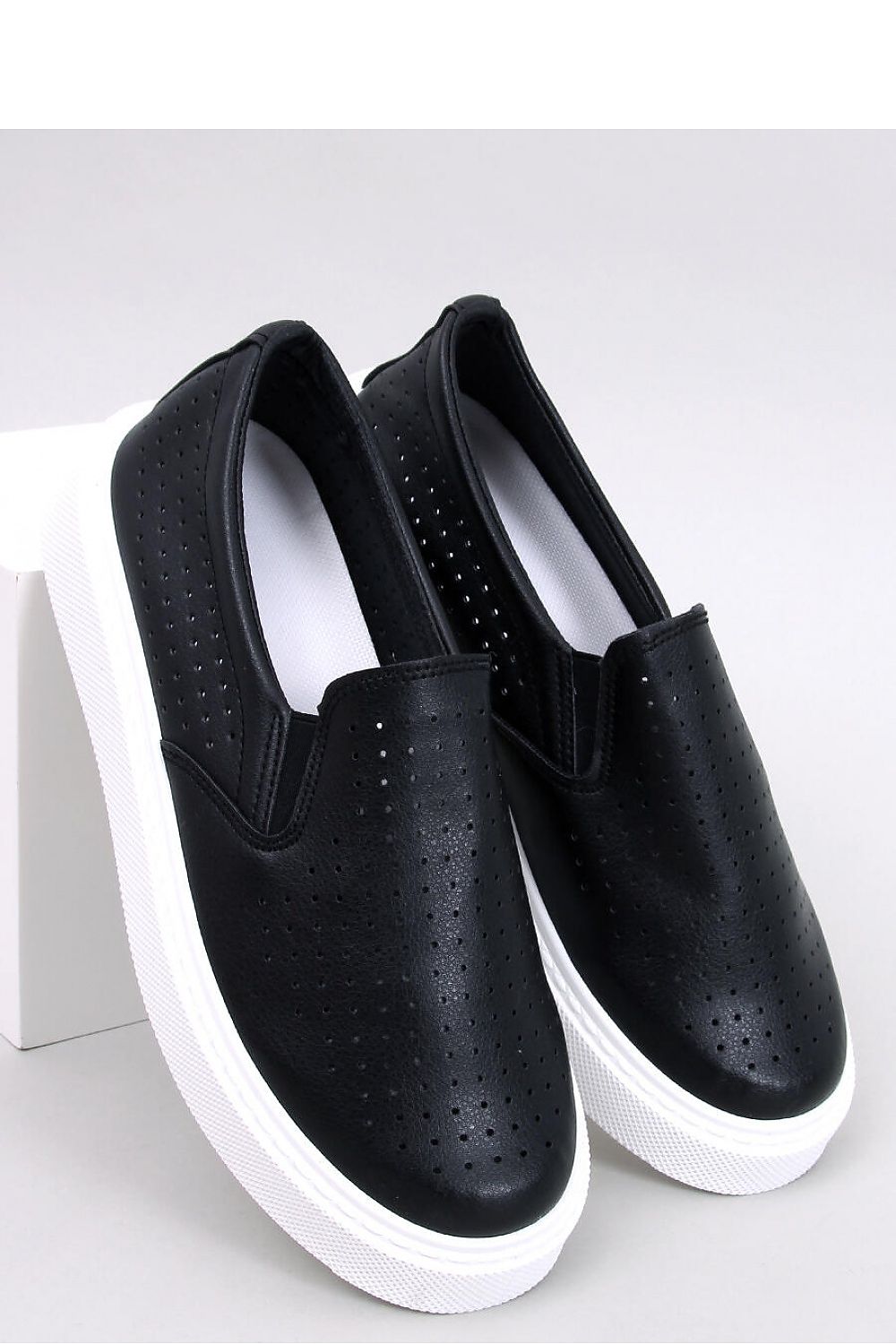 Slip-On Sneakers model 192608 Inello - Trendyglobal 