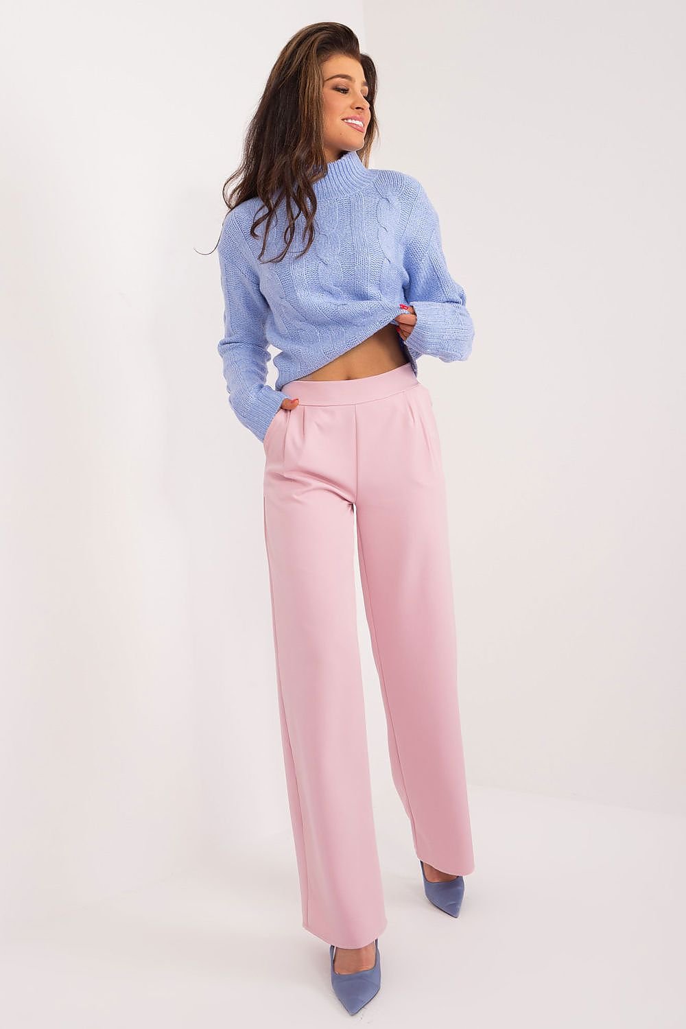 Women trousers model 194438 Rue Paris - Trendyglobal 