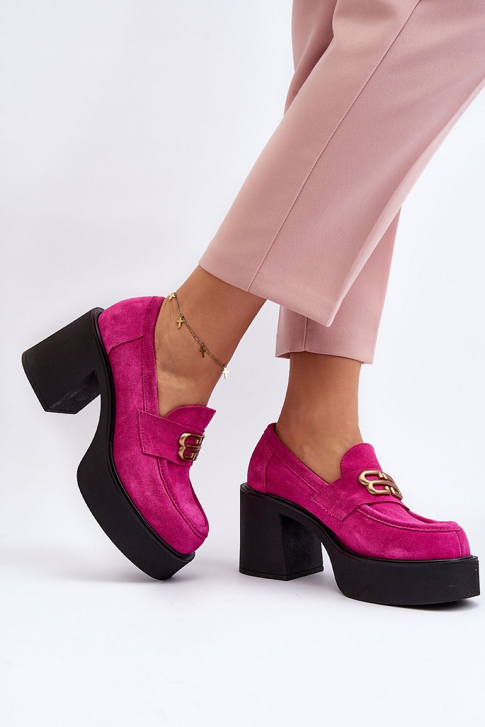 Heeled low shoes model 193930 Step in style - Trendyglobal 