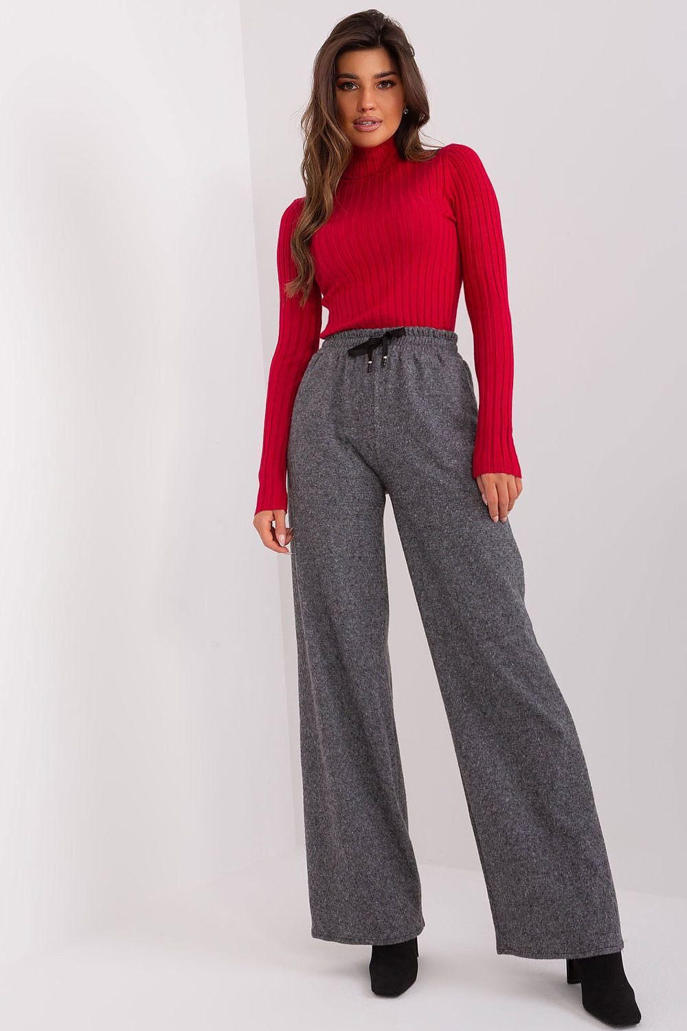 Women trousers model 193133 Lakerta - Trendyglobal 