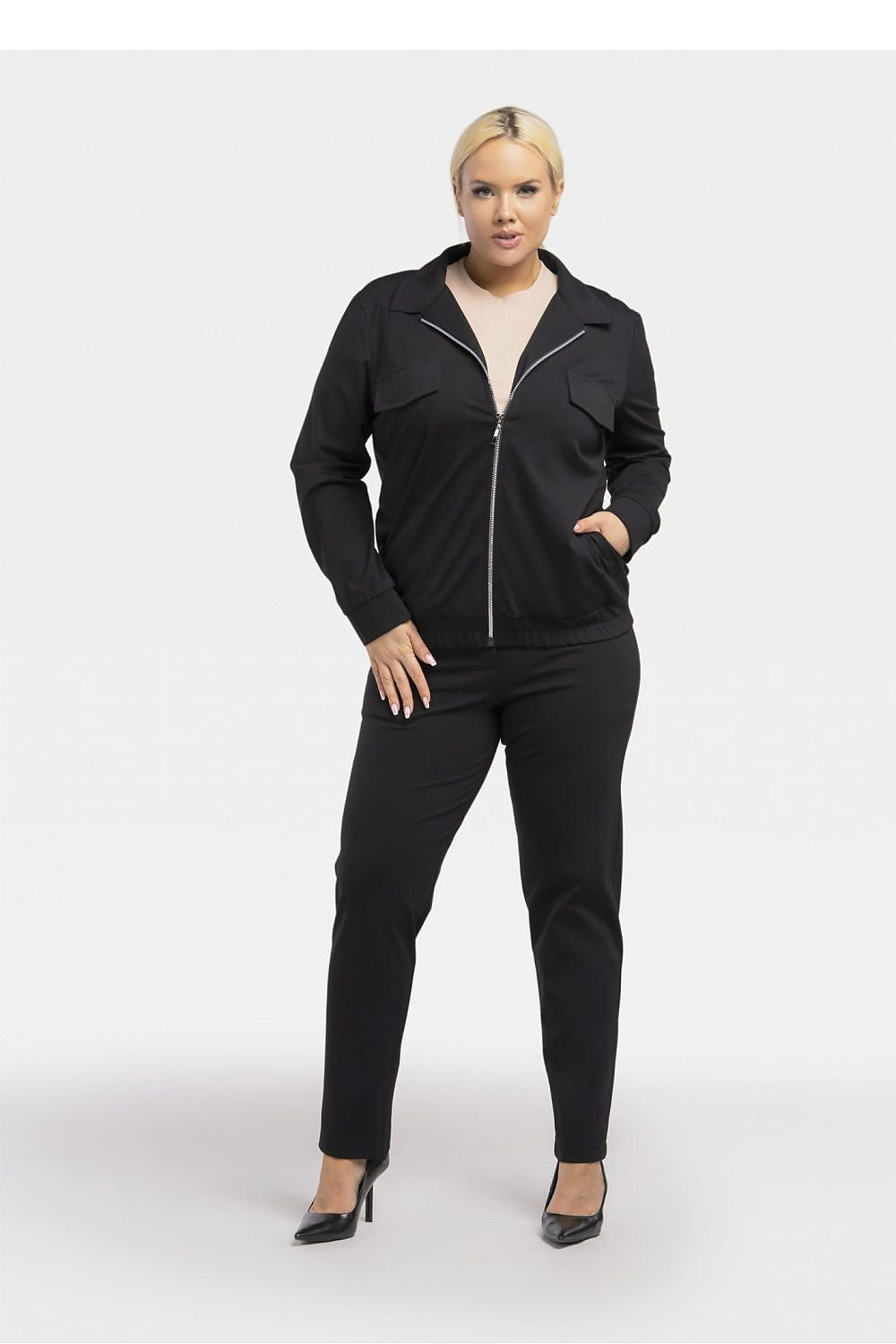 Plus size sweatshirt model 193914 Karko - Trendyglobal 