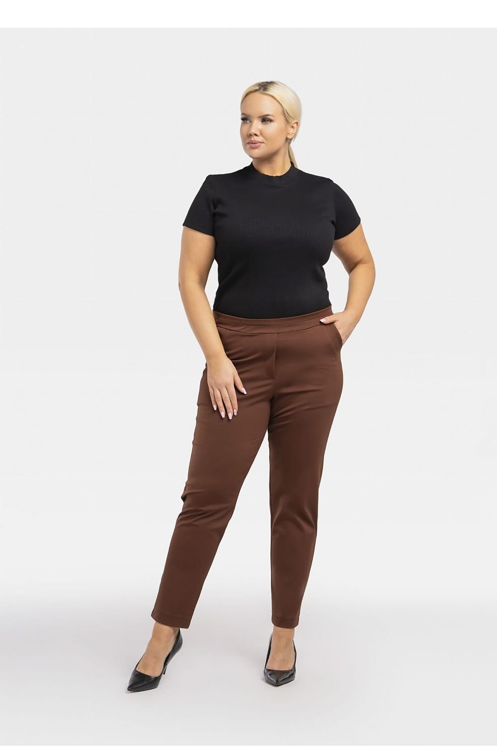 Plus size Trousers model 193917 Karko - Trendyglobal 