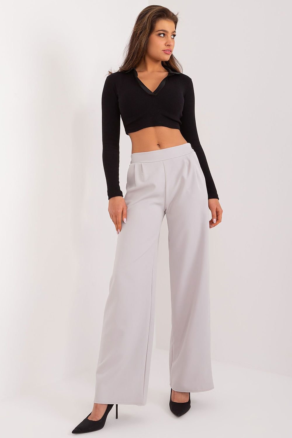 Women trousers model 194438 Rue Paris - Trendyglobal 