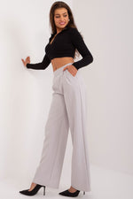 Women trousers model 194438 Rue Paris - Trendyglobal 