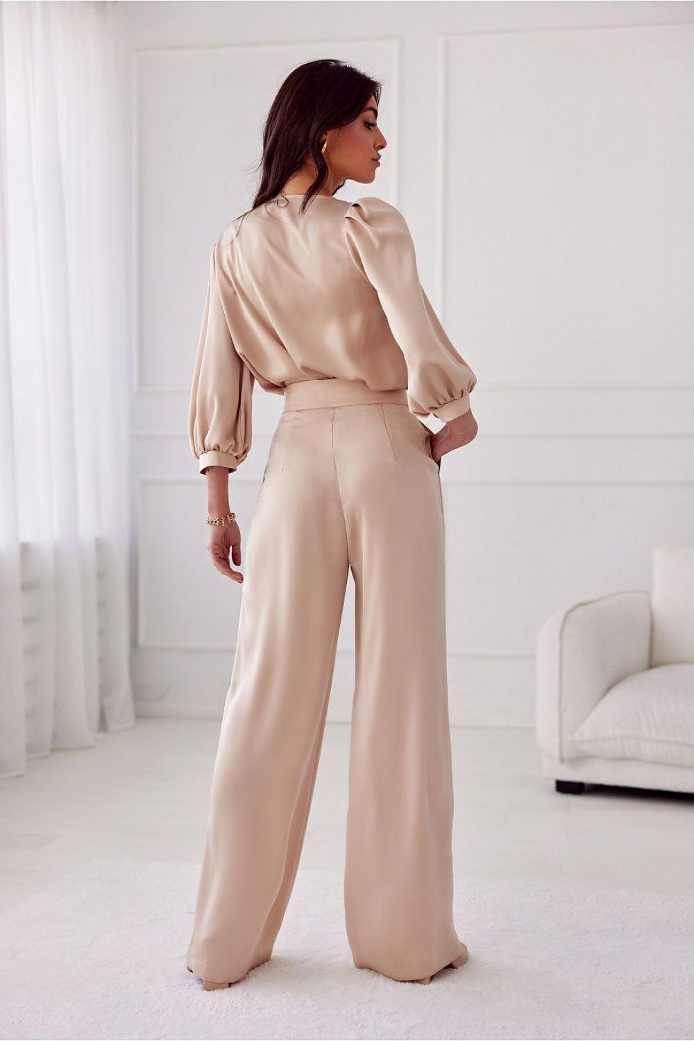 Women trousers model 194765 Roco Fashion - Trendyglobal 