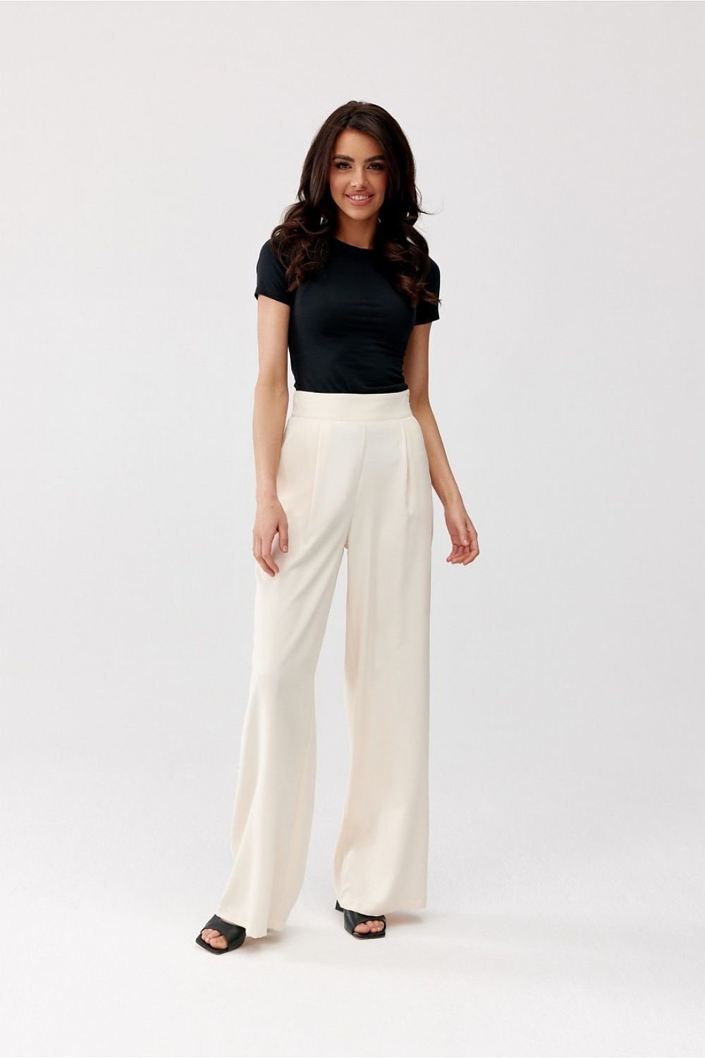 Women trousers model 195911 Roco Fashion - Trendyglobal 