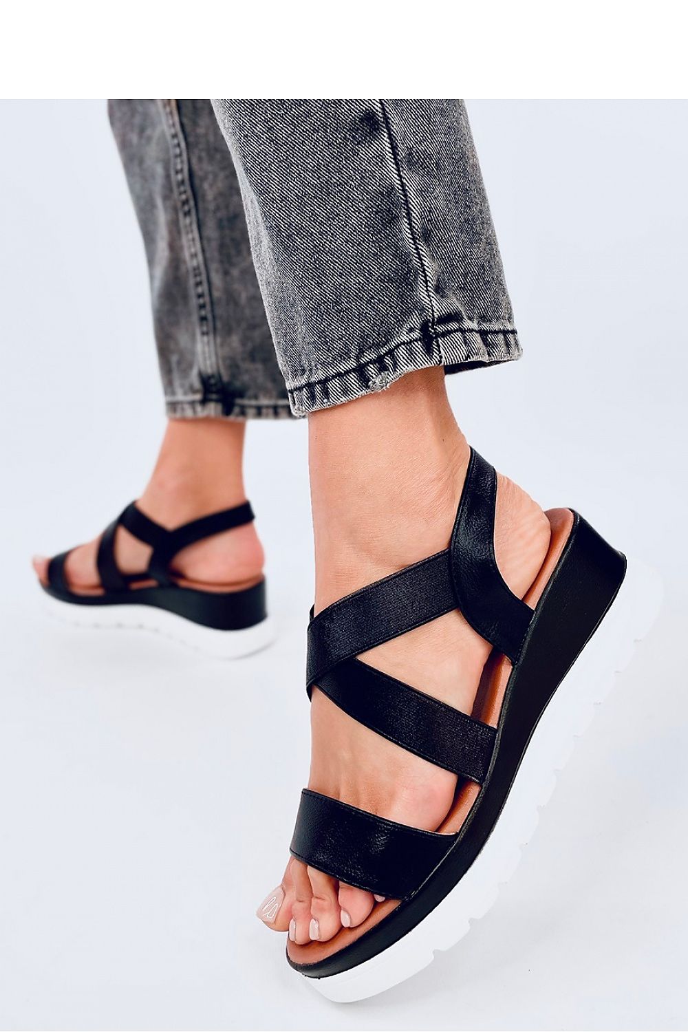 Heel sandals model 195139 Inello - Trendyglobal 