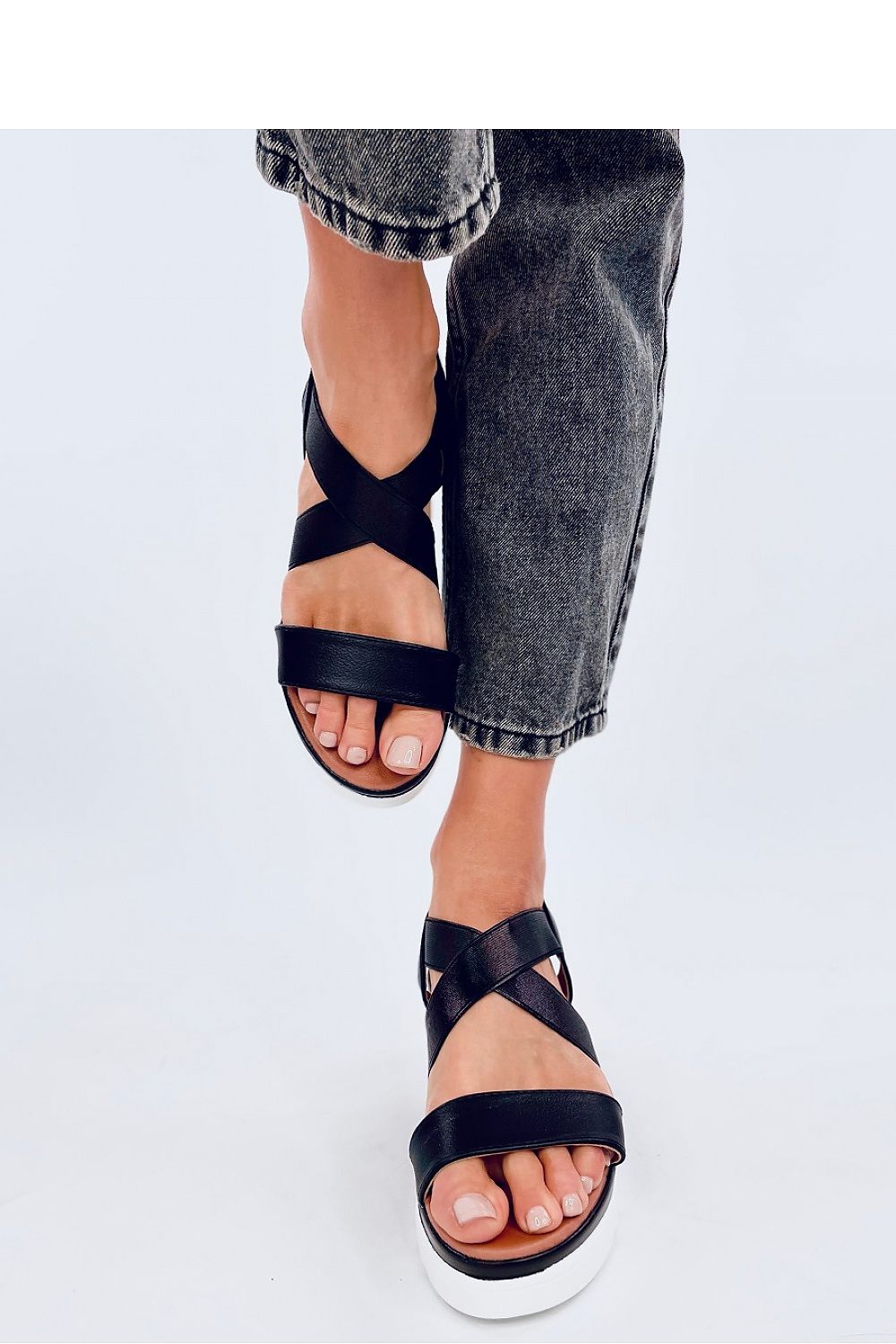 Heel sandals model 195139 Inello - Trendyglobal 