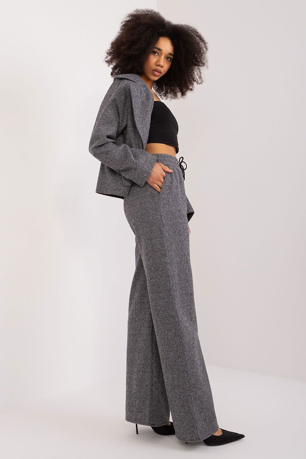 Women trousers model 195205 Lakerta - Trendyglobal 