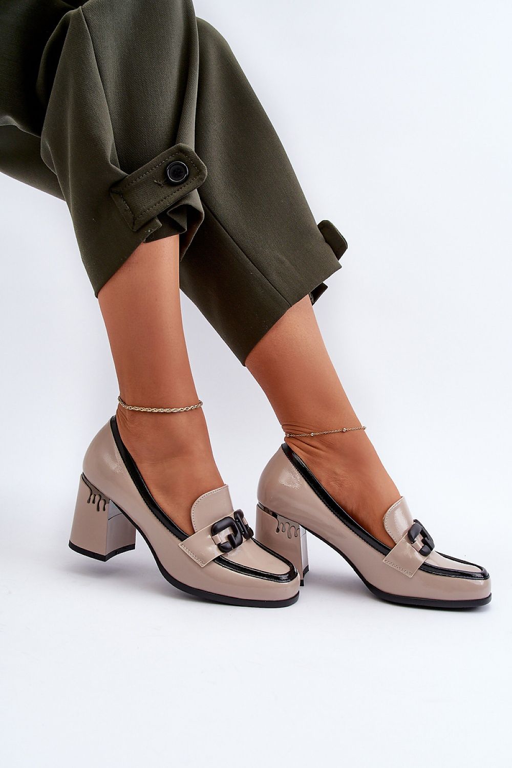 Heeled low shoes model 195397 Step in style - Trendyglobal 