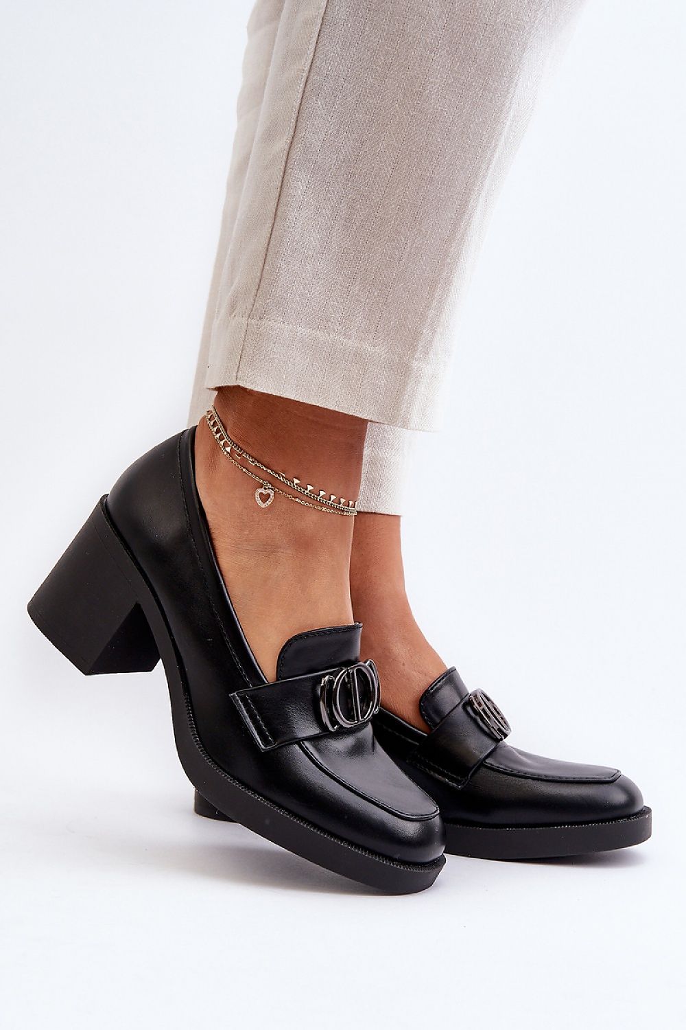 Heeled low shoes model 195401 Step in style - Trendyglobal 