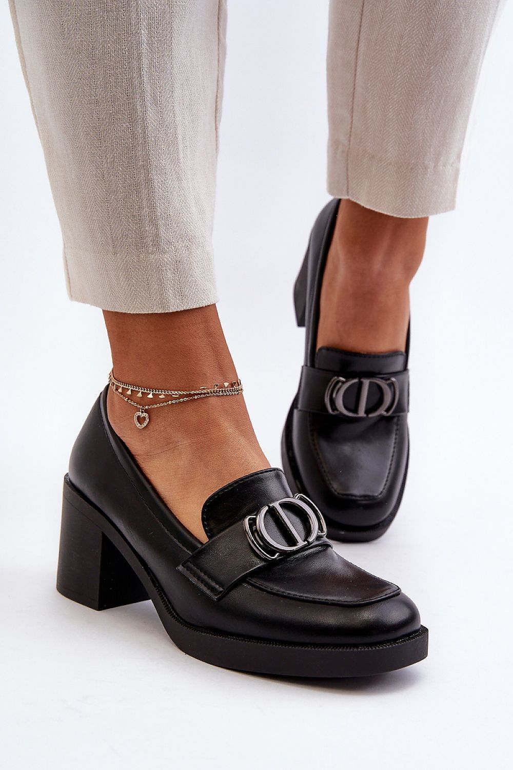 Heeled low shoes model 195401 Step in style - Trendyglobal 