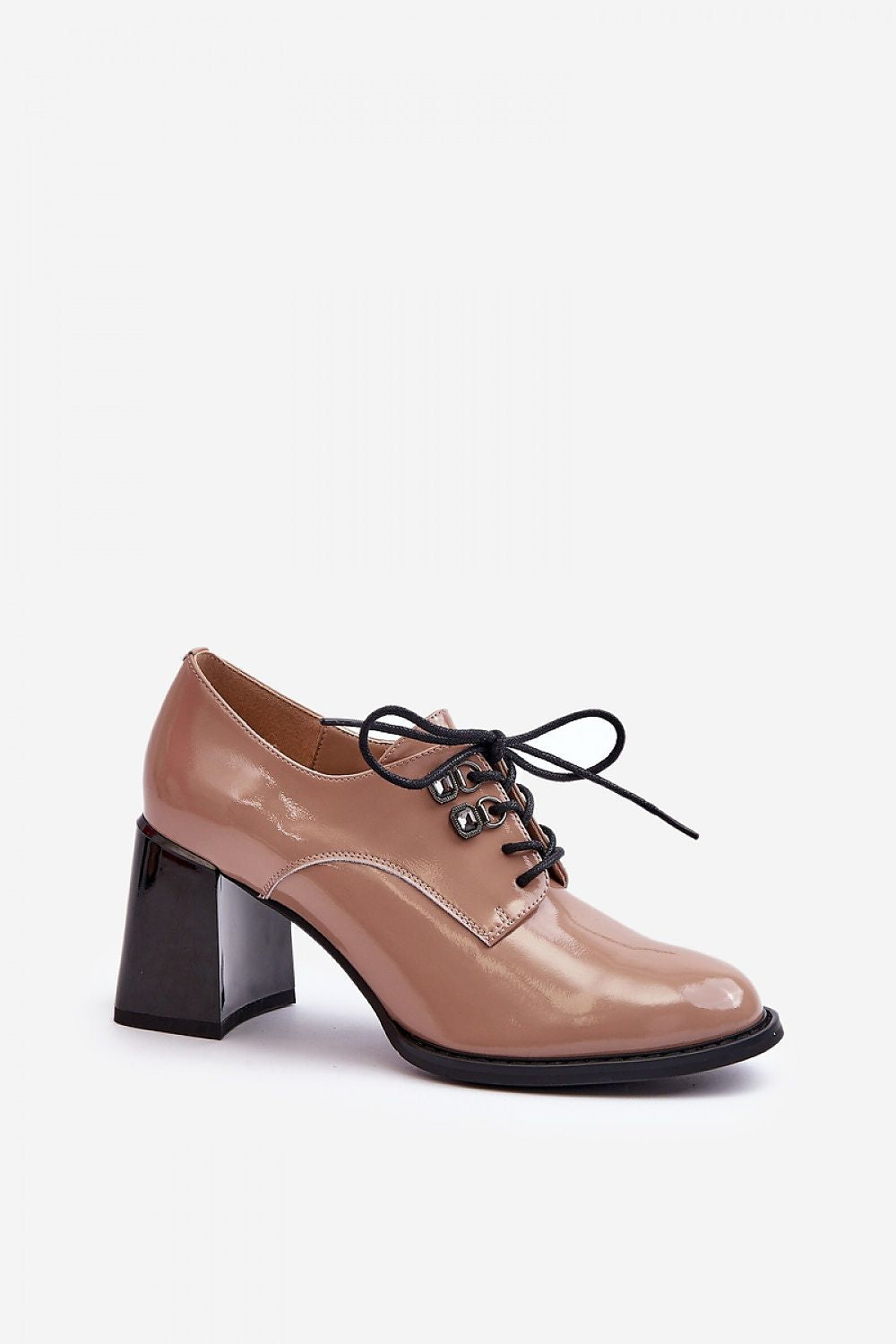 Heeled low shoes model 195406 Step in style - Trendyglobal 