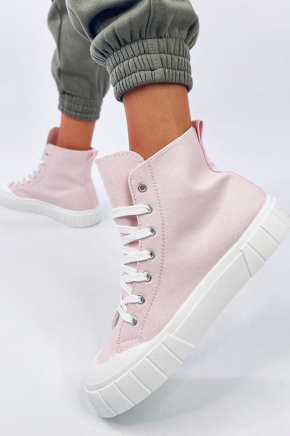 Sneakers model 195526 Inello - Trendyglobal 