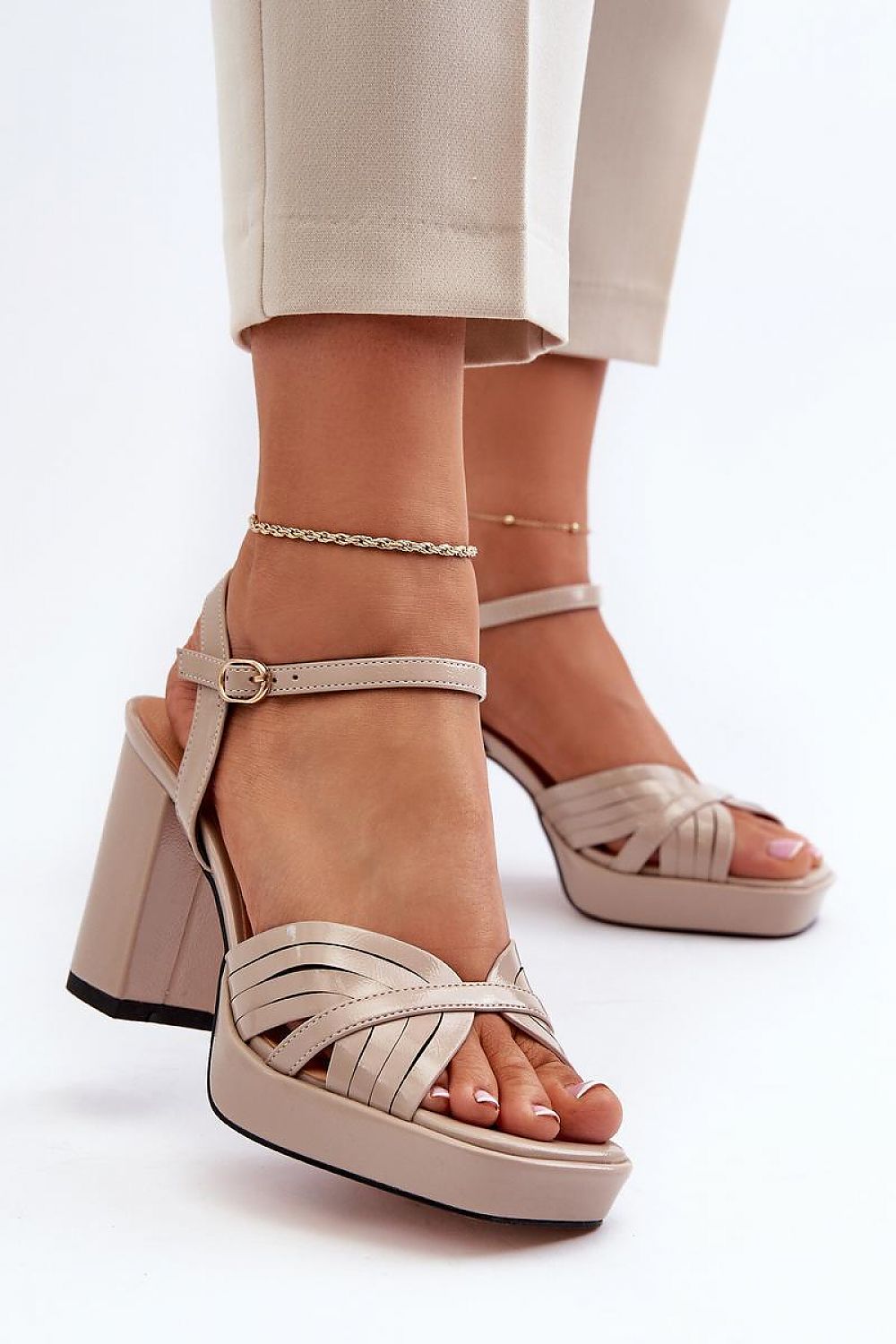 Heel sandals model 195544 Step in style - Trendyglobal 