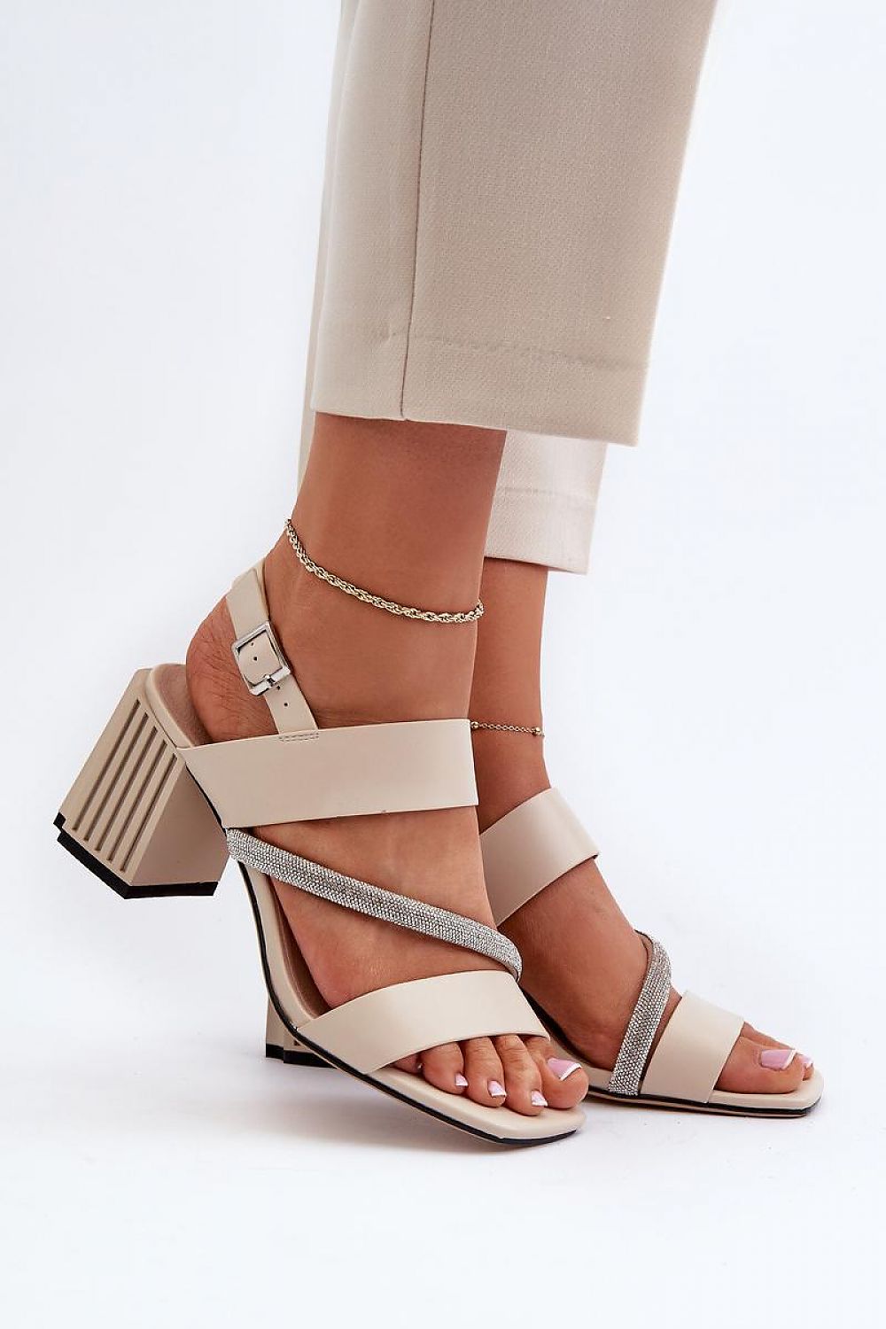 Heel sandals model 196644 Step in style - Trendyglobal 