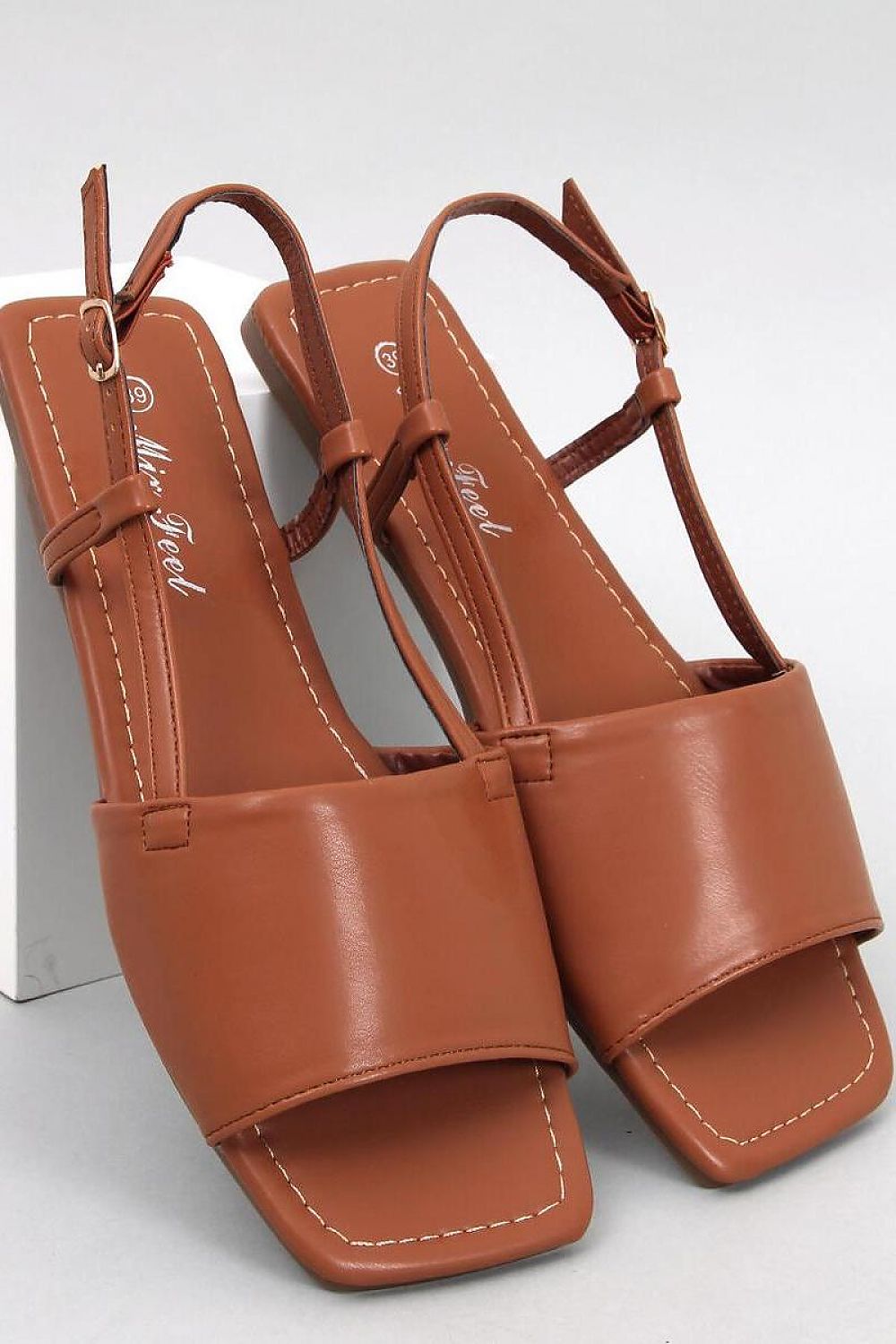 Sandals model 195624 Inello - Trendyglobal 