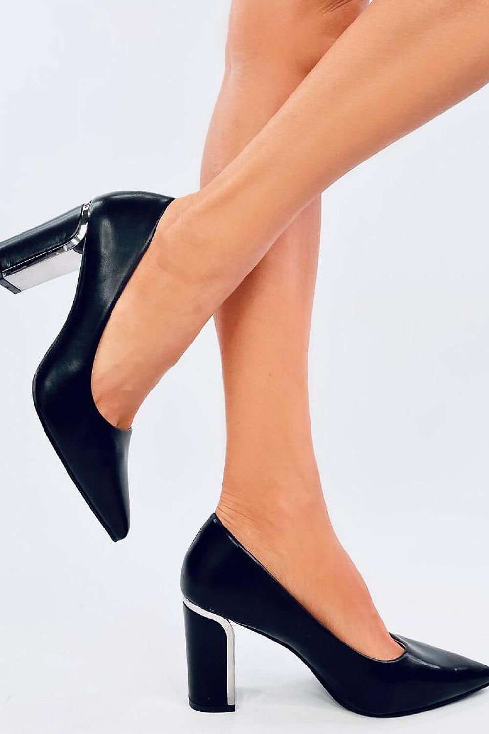 Block heel pumps model 195635 Inello - Trendyglobal 