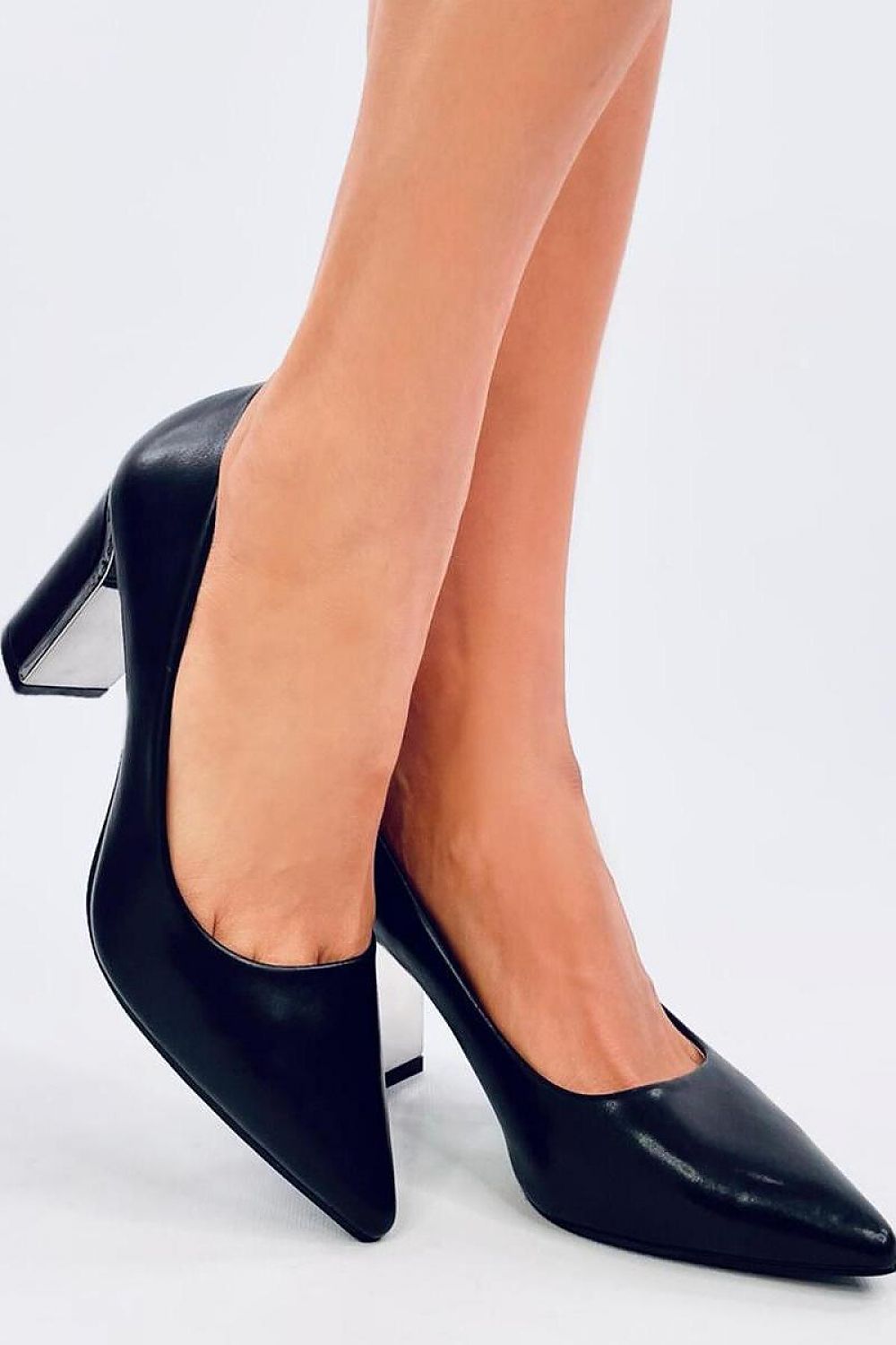 Block heel pumps model 195635 Inello - Trendyglobal 