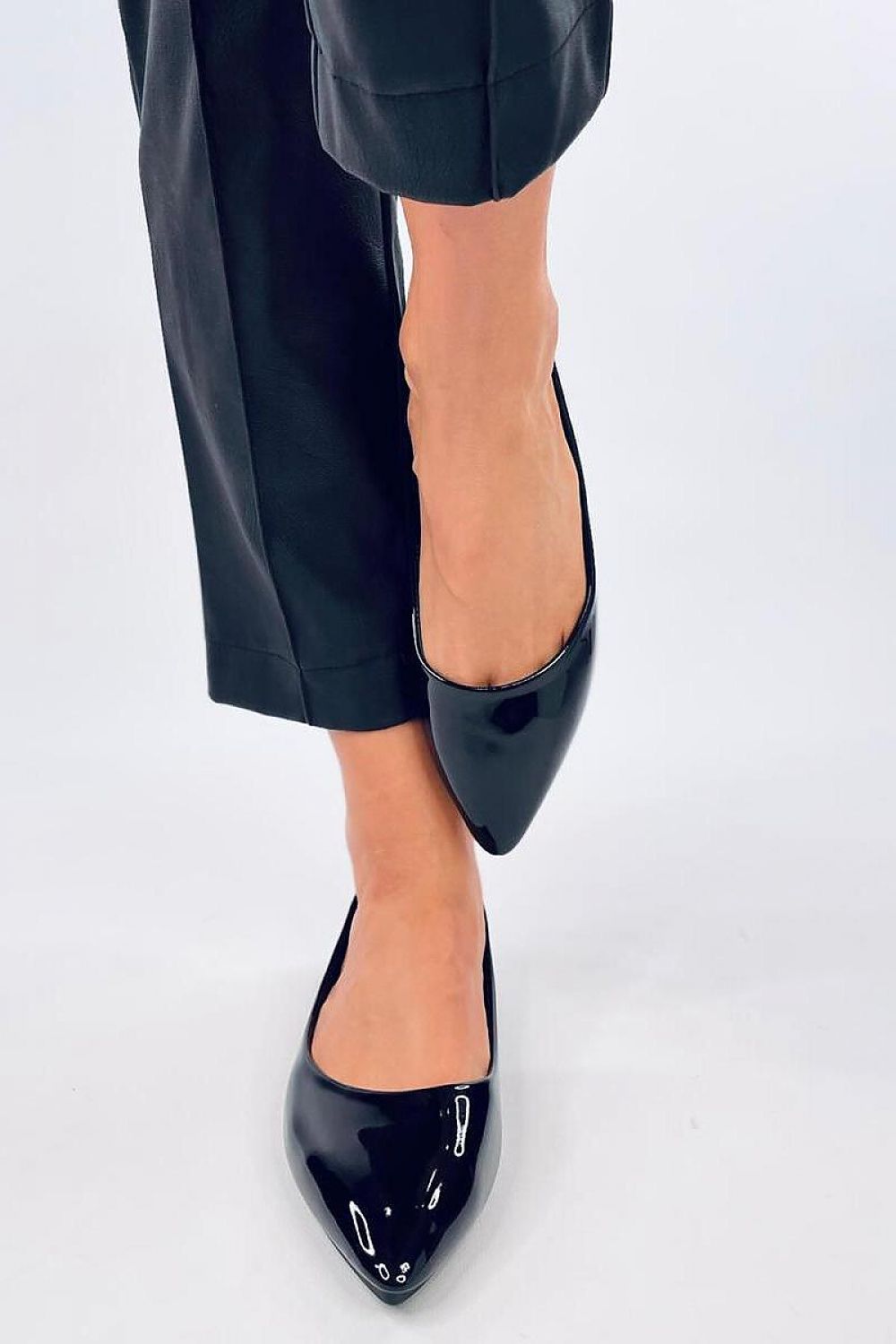 Ballet flats model 195638 Inello - Trendyglobal 